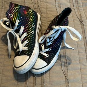 Girl’s youth 13 Converse high top